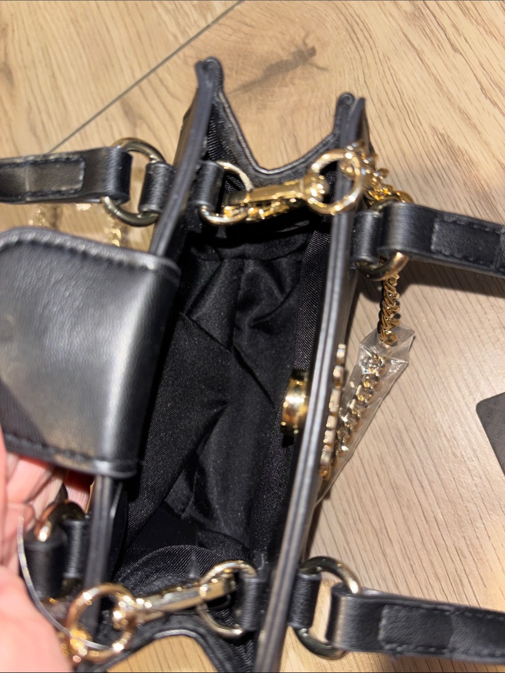 GUESS - Brand new- Black Quilted Mini Taylor Crossbody with Gold Chain Strap - Picture 6 of 7
